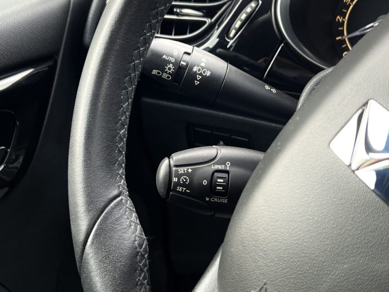 CITROEN DS3 SO CHIC 1.6 HDI 92 Cv CRIT AIR 2 - Garantie 1an