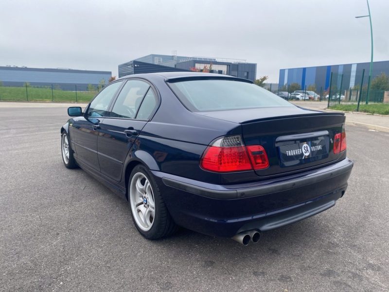 B.M.W. SERIE 3 e46 330i PACK M 3.0 L 231 ch