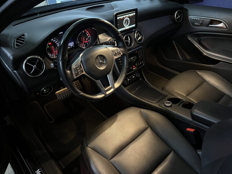  MERCEDES GLA 250 FASCINATION PACK AMG - 4MATIC - BVA - TOIT PANORAMIQUE - 114300KM  