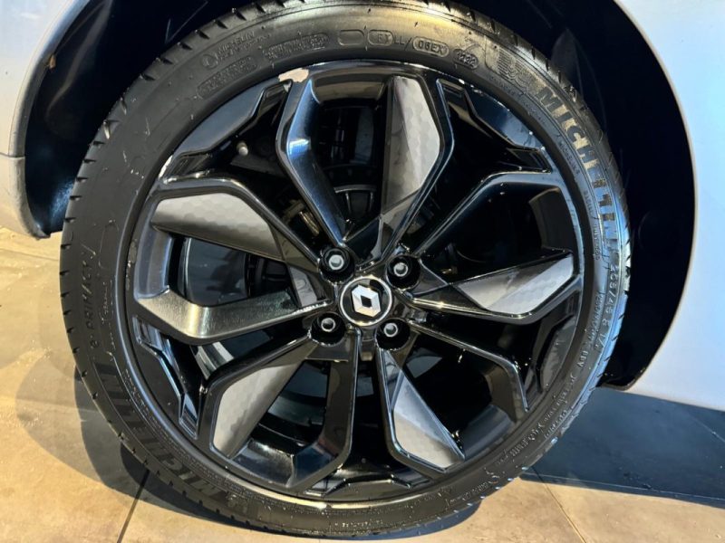 RENAULT CLIO TCE 120 STEEL ENERGY / ATTELAGE / CAMERA / RADAR AV + AR / FEUX LED /  2017