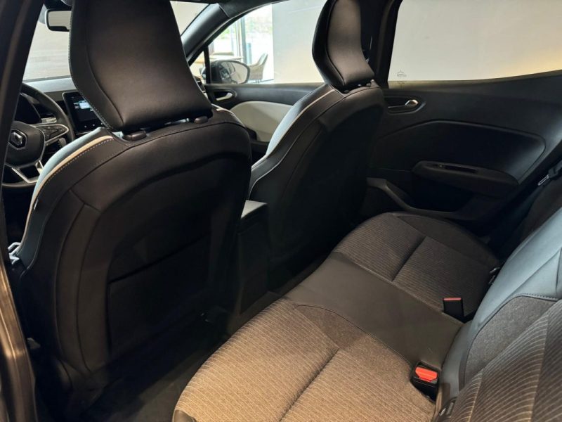 RENAULT CLIO 1.0 TCE 90 TECHNO / 1ERE MAIN / ENTRETIEN RENAULT  2023