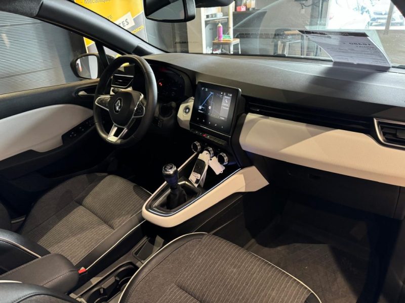 RENAULT CLIO 1.0 TCE 90 TECHNO / 1ERE MAIN / ENTRETIEN RENAULT  2023