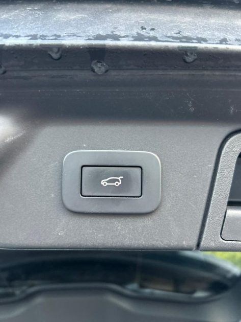 LAND ROVER RANGE ROVER VELAR P400E AWD S BA 2024