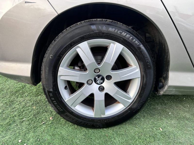 PEUGEOT 308 1.6 E-HDI 112 FAP BUSINESS PACK 