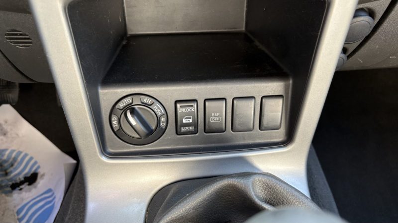 NISSAN PATHFINDER 2.5 DCI 171 CONFORT 7 PLACES 2007