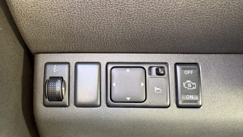 NISSAN PATHFINDER 2.5 DCI 171 CONFORT 7 PLACES 2007