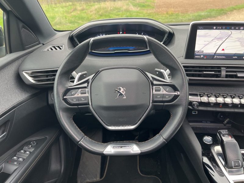 PEUGEOT 3008 GT LINE 1.5 L BLUEHDI 130 CH S&S EAT8