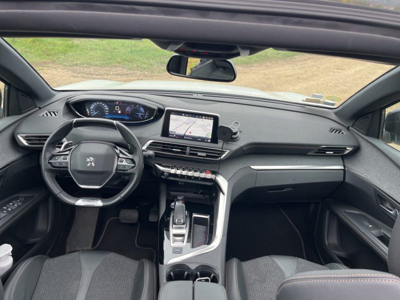 PEUGEOT 3008 GT LINE 1.5 L BLUEHDI 130 CH S&S EAT8