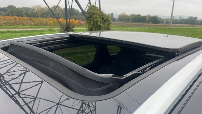 PEUGEOT 3008 GT LINE 1.5 L BLUEHDI 130 CH S&S EAT8