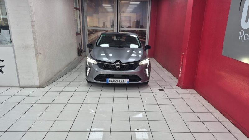 RENAULT CLIO 1.0 TCE 100CV EVOLUTION /1 ERE MAIN/ EXPORT ALGERIE 12700 HT 2024