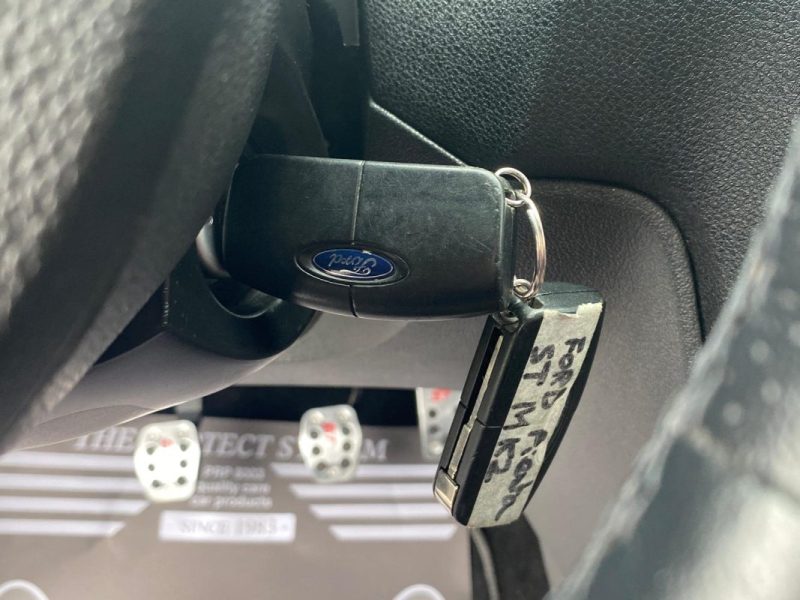 FORD FOCUS 2.5i 20V L5 Turbo ST 225ch 🚗🔥 Suivi 📋 Clim ❄️ Reprise 🔄 Garantie 6 mois ✅