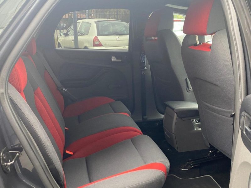 FORD FOCUS 2.5i 20V L5 Turbo ST 225ch 🚗🔥 Suivi 📋 Clim ❄️ Reprise 🔄 Garantie 6 mois ✅