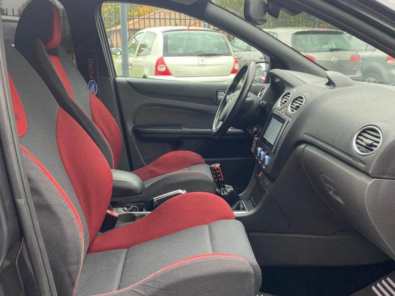 FORD FOCUS 2.5i 20V L5 Turbo ST 225ch 🚗🔥 Suivi 📋 Clim ❄️ Reprise 🔄 Garantie 6 mois ✅