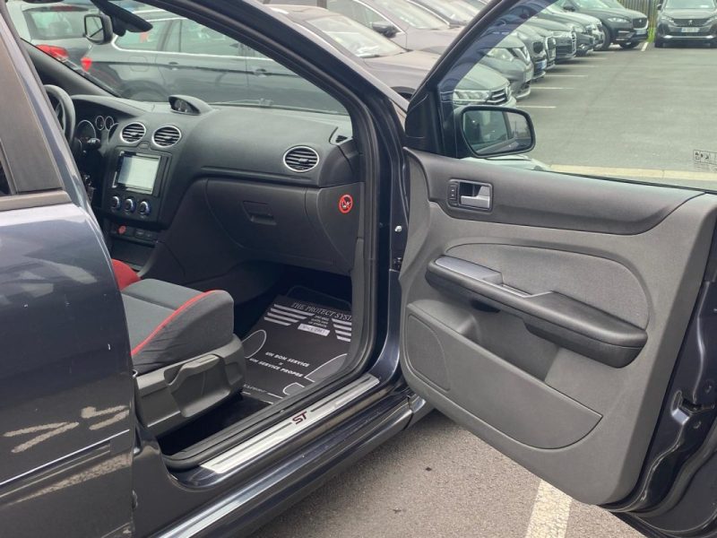 FORD FOCUS 2.5i 20V L5 Turbo ST 225ch 🚗🔥 Suivi 📋 Clim ❄️ Reprise 🔄 Garantie 6 mois ✅