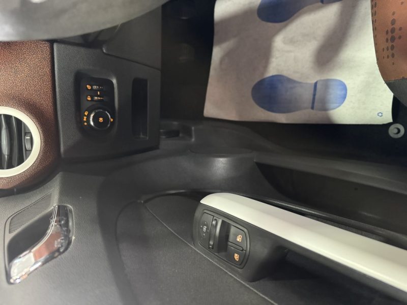 OPEL CORSA 1.3 CDTI75 FAP ESSENTIA 3P 2011