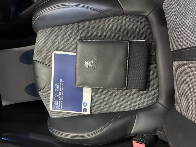 PEUGEOT 3008 SUV 1.2 THP/ PURETECH 130 1199CM3 131CV  2018