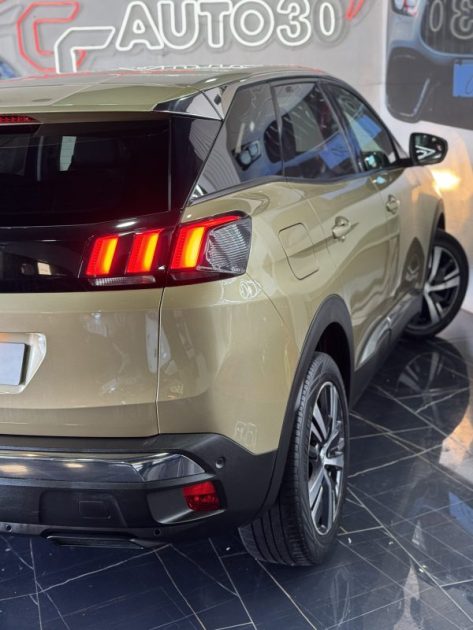 PEUGEOT 3008 SUV 1.2 THP/ PURETECH 130 1199CM3 131CV  2018