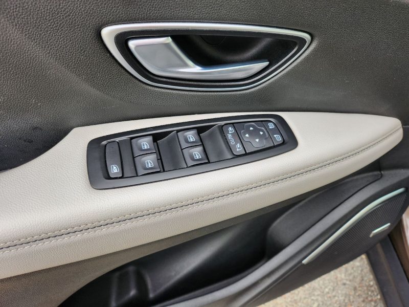 RENAULT SCENIC 1.6 DCI 160CH ENERGY INITIALE PARIS 