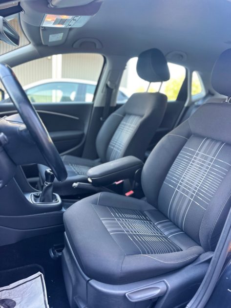 VOLKSWAGEN POLO 1.2 TSI 90CH BLUEMOTION TECHNOLOGY CONFORTLINE BUSINESS 5P 2015