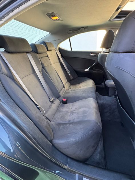 LEXUS IS220 IS 220D PACK SPORT 177CV/CAMERA/GPS/SIEGES CHAUFFANTS GARANTIE 6 MOIS 