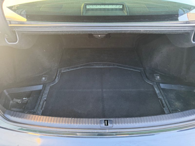 LEXUS IS220 IS 220D PACK SPORT 177CV/CAMERA/GPS/SIEGES CHAUFFANTS GARANTIE 6 MOIS 