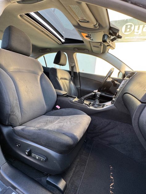 LEXUS IS220 IS 220D PACK SPORT 177CV/CAMERA/GPS/SIEGES CHAUFFANTS GARANTIE 6 MOIS 