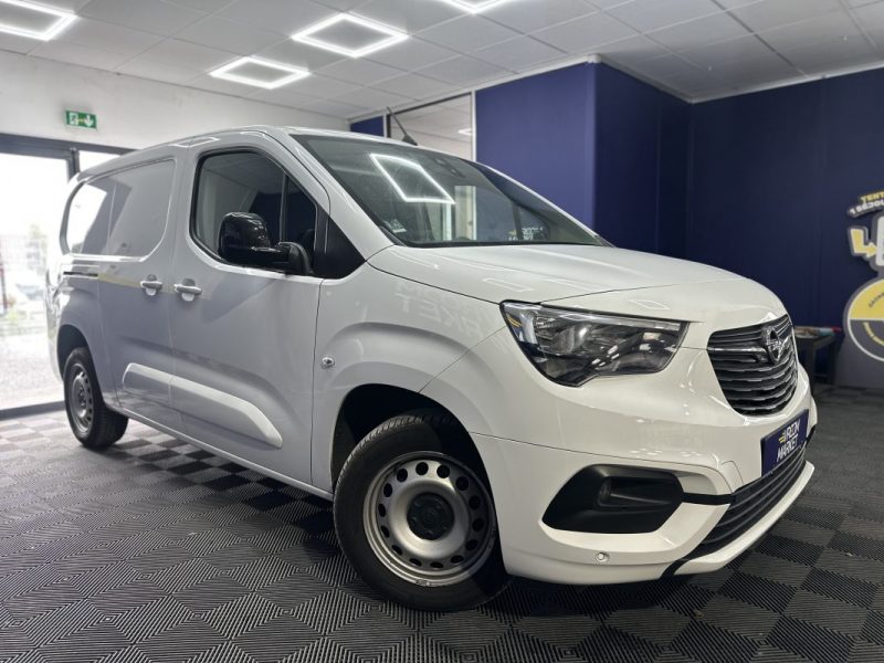 OPEL COMBO E 102CH BlueHDi - Camera/Radars av-ar/Revision complete