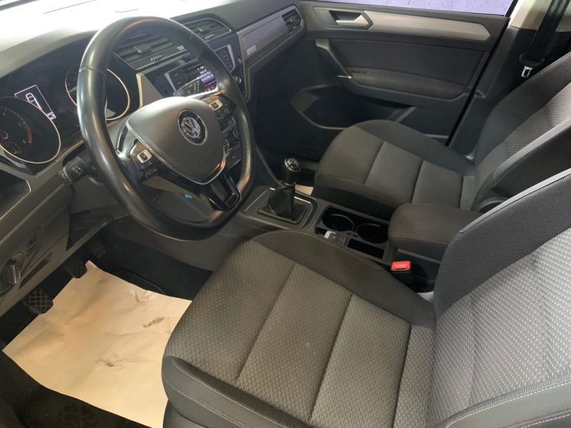 VOLKSWAGEN TOURAN 1.6 TDI 110CV 7 PLACES CONFORT LINE - DISTRIBUTION OK ET ENTRETIEN A JOUR  
