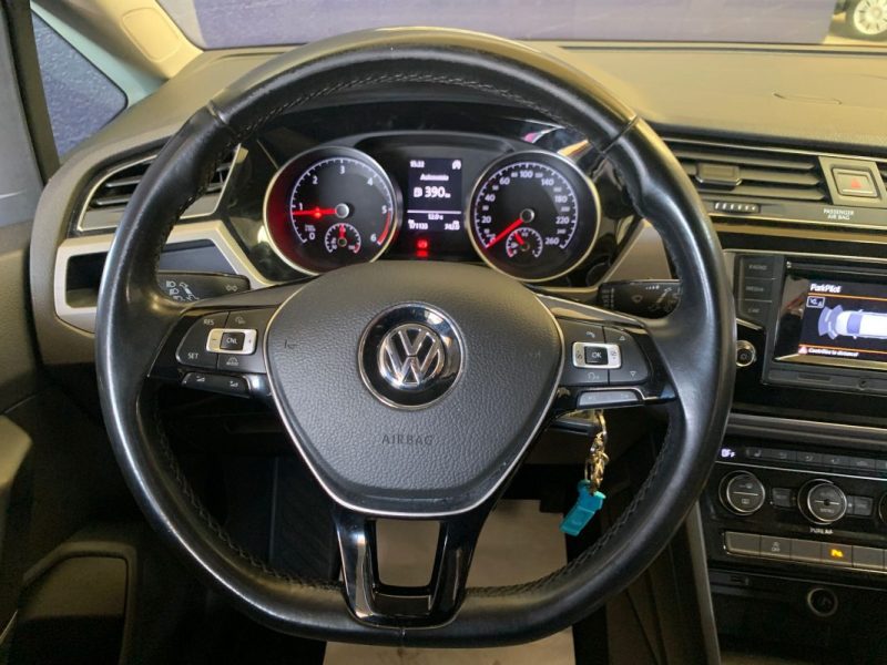 VOLKSWAGEN TOURAN 1.6 TDI 110CV 7 PLACES CONFORT LINE - DISTRIBUTION OK ET ENTRETIEN A JOUR  