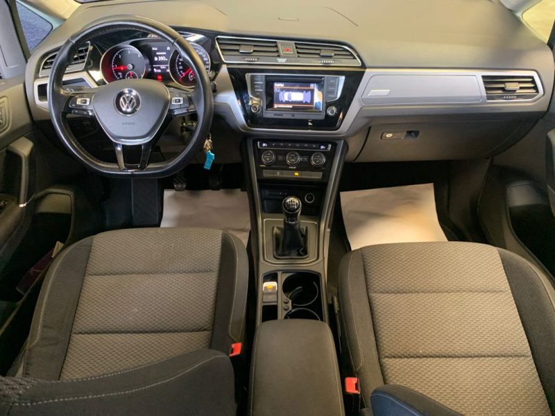 VOLKSWAGEN TOURAN 1.6 TDI 110CV 7 PLACES CONFORT LINE - DISTRIBUTION OK ET ENTRETIEN A JOUR  