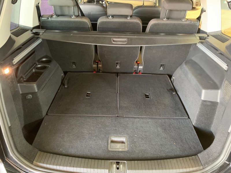 VOLKSWAGEN TOURAN 1.6 TDI 110CV 7 PLACES CONFORT LINE - DISTRIBUTION OK ET ENTRETIEN A JOUR  