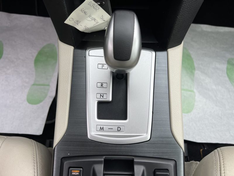 SUBARU OUTBACK 2.0 D 150 4WD 1ERE MAIN BOITE AUTO CUIR ToitOuvrant GPS CAMERA CritAir2 - Garantie1an