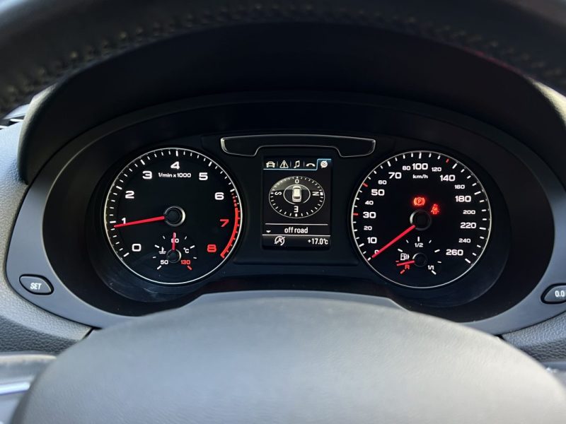 AUDI Q3 PHASE 2 1.4 TFSI 125 Cv PREMIERE MAIN GPS ATTELAGE CRIT AIR 1 - GARANTIE 1 AN