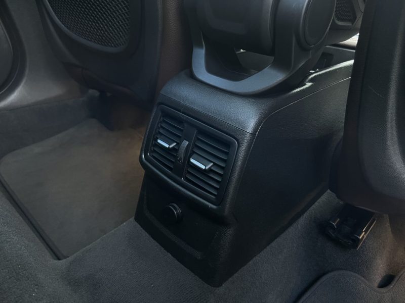 BMW X1 F48 X-LINE 18D SDRIVE 2.0 150 INTERIEUR CUIR TOIT OUVRANT PANORAMIQUE CAMERA - Garantie 1 an