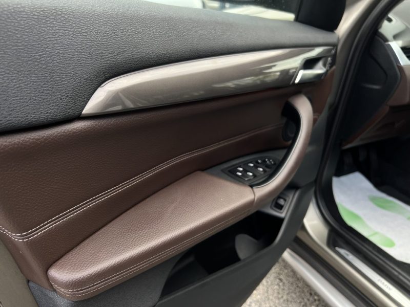 BMW X1 F48 X-LINE 18D SDRIVE 2.0 150 INTERIEUR CUIR TOIT OUVRANT PANORAMIQUE CAMERA - Garantie 1 an