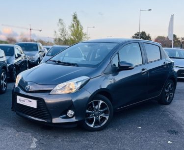 TOYOTA YARIS III 1.5 HYBRID 100H STYLE