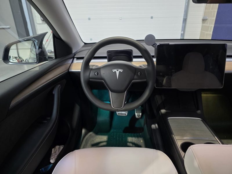 TESLA MODEL Y Standard RWD / PROPULSION