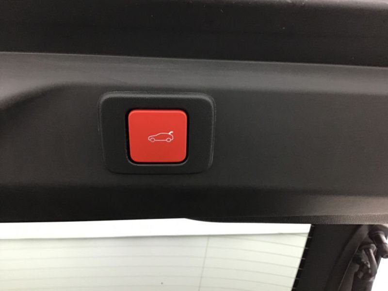 Peugeot 3008 Hybrid 145 e-DCS6 GT