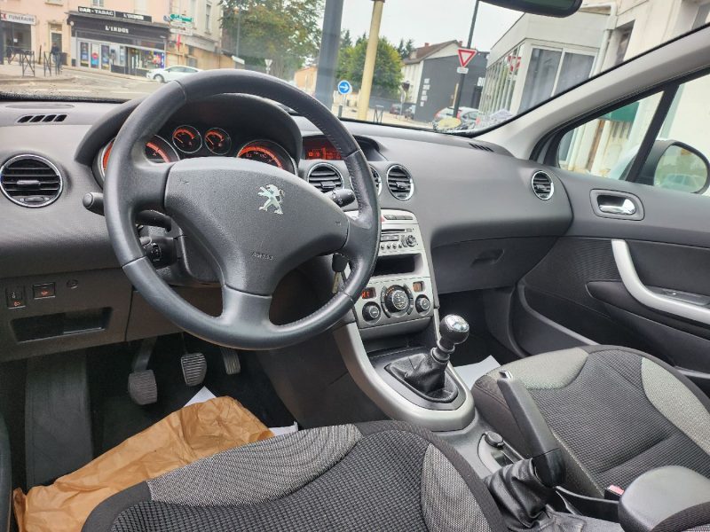 PEUGEOT 308 1.6 E-HDI112 FAP BUSINESS PACK 2011