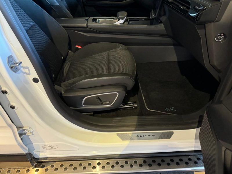 RENAULT AUSTRAL 4CONTROL ADVANCED E-TECH 200 FULL HYBRID ICONIC ESPRIT ALPINE / ATTELAGE ELEC / HARMAN KARDON / MARCHE PIEDS / 1ERE MAIN / CHARGEUR INDUCTION /  2023