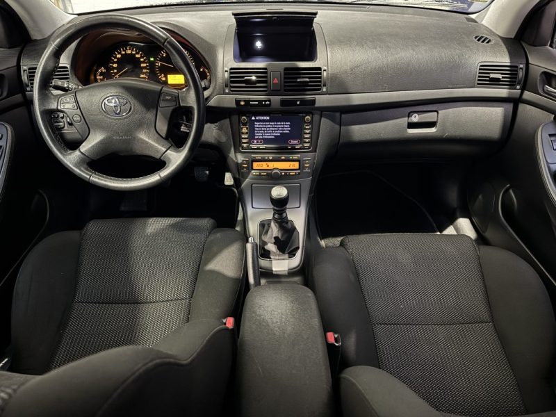 TOYOTA AVENSIS 126 D-4D Techno - 2 ème main 