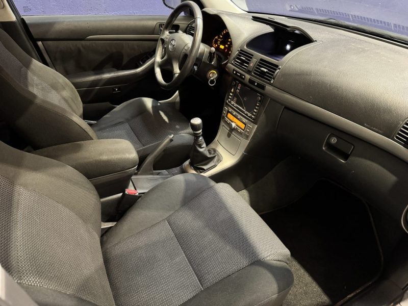 TOYOTA AVENSIS 126 D-4D Techno - 2 ème main 