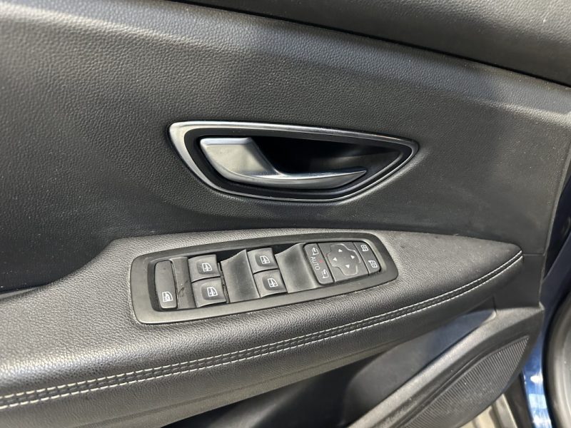 RENAULT GRAND SCENIC 1.5 DCI 110ch BUSINESS 7P - SUIVI COMPLET