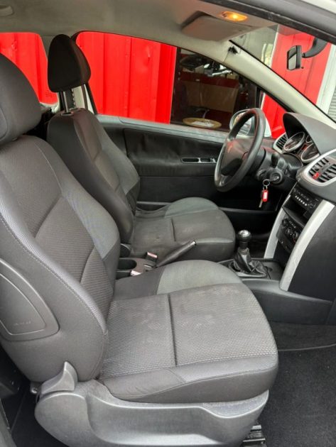 PEUGEOT 207 AFFAIRE 1.4 HDI 70 PACK CD CLIM 2011