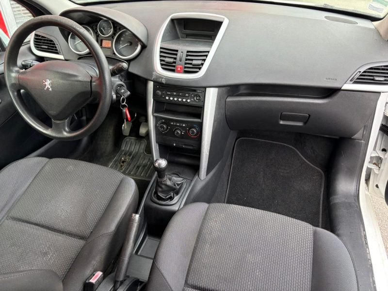 PEUGEOT 207 AFFAIRE 1.4 HDI 70 PACK CD CLIM 2011