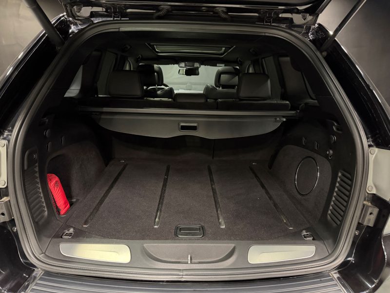 JEEP GRAND CHEROKEE SUMMIT 2014