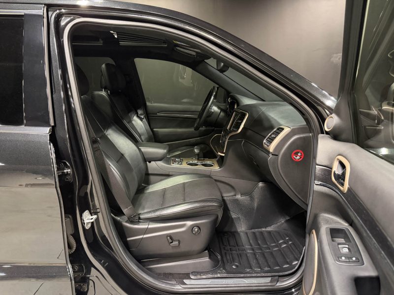 JEEP GRAND CHEROKEE SUMMIT 2014