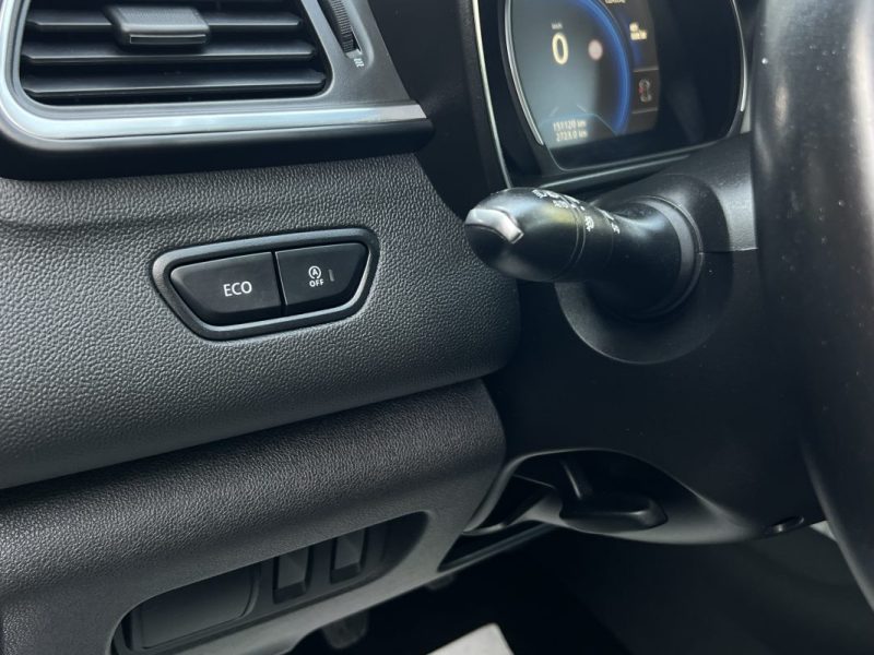 RENAULT KADJAR INTENS 1.6 DCI 130 Cv ATTELAGE CAMERA RECUL GPS CRIT AIR 2 - GARANTIE 1 AN