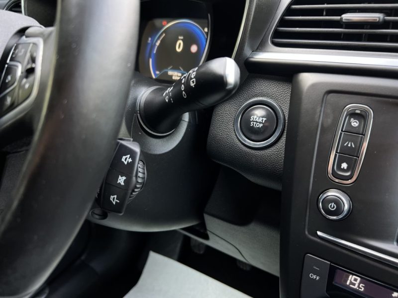 RENAULT KADJAR INTENS 1.6 DCI 130 Cv ATTELAGE CAMERA RECUL GPS CRIT AIR 2 - GARANTIE 1 AN