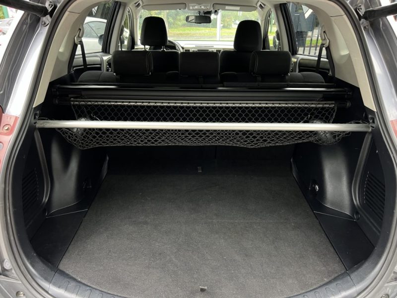 TOYOTA RAV4 IV LIFE 2.0 VVTi 151 Cv 1ERE MAIN 4WD ATTELAGE CAMERA RECUL CRIT AIR 1 - GARANTIE 1 AN